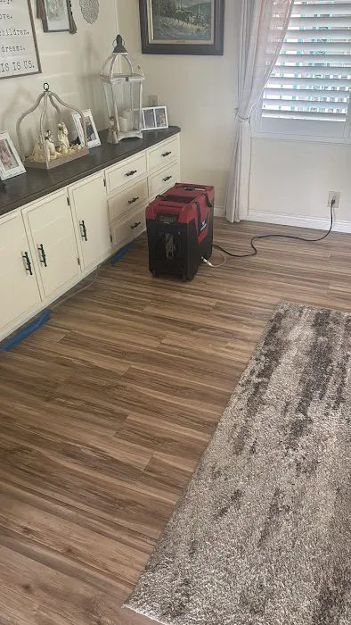 24/7 Emergency Water Damage Picture 2