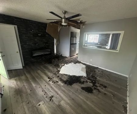 IN & OUT Water Damage Restoration Reseda