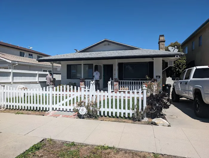 Gomez Painting Picture 7