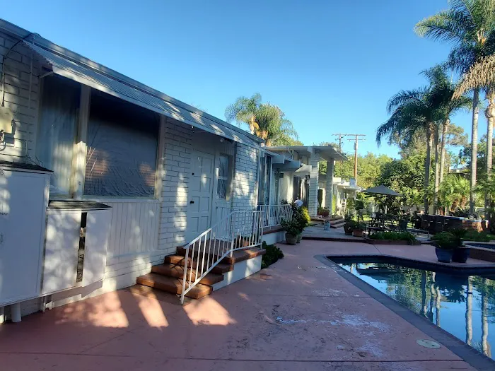 Gomez Painting Picture 8