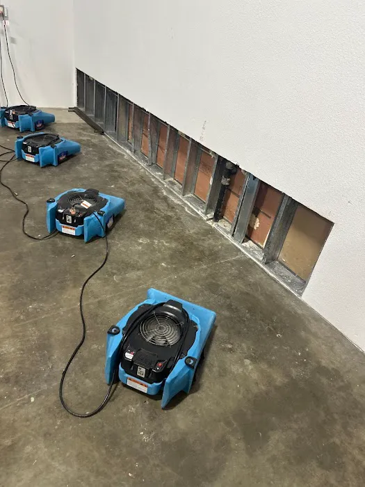 United Water Restoration Group of Ontario Picture 2