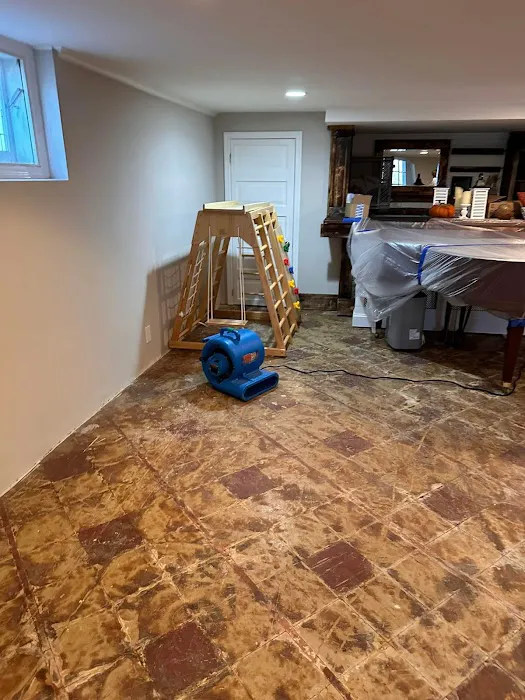 Dry Masters Water Damage Restoration Service Picture 1