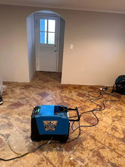 Dry Masters Water Damage Restoration Service Picture 4