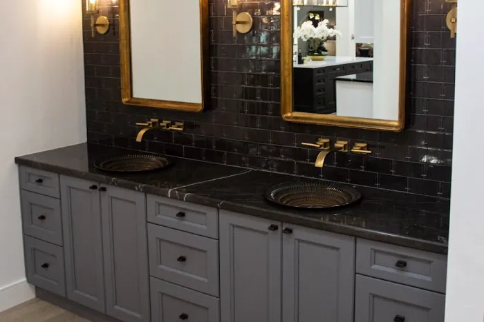 State Restoration - Kitchen Remodeling & Bathroom Design Picture 9