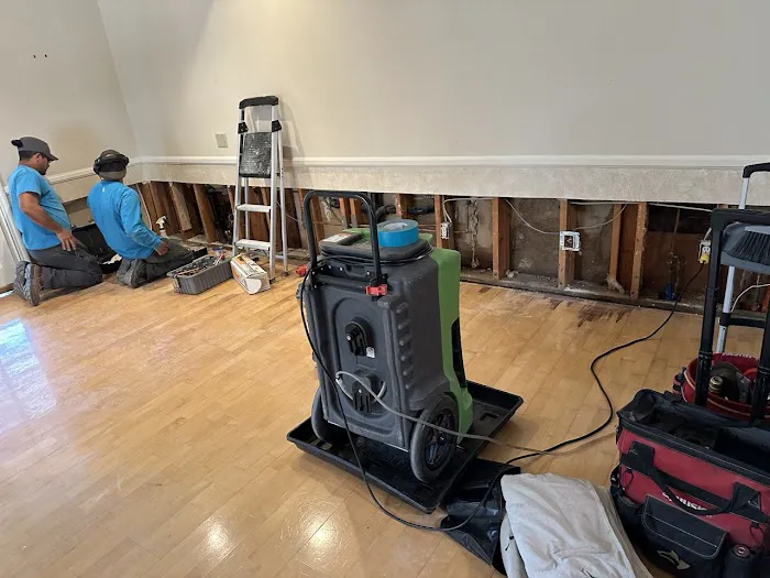 Fast Fix 24/7 Restoration Picture 3