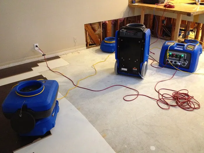 24/7 Restoration Picture 4