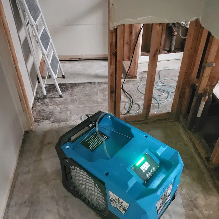 SCL Restoration Services Inc. Picture 5