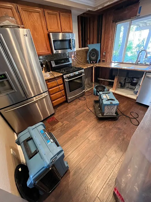 Code 3 Restoration and Decon Picture 2