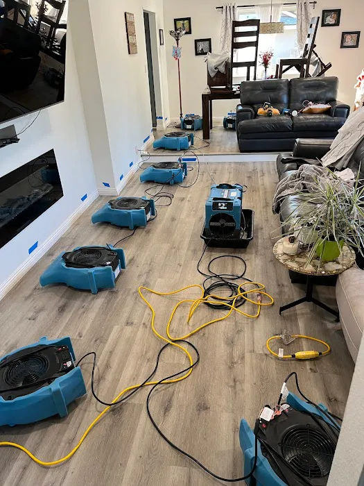 Code 3 Restoration and Decon Picture 4