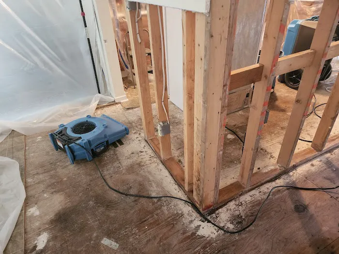 Dryworx Water Damage Restoration Picture 5