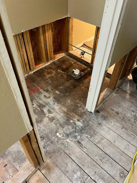 Portland NW Water Damage Restoration Picture 2