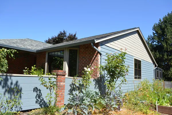 Hometown Exterior Designs & Siding Picture 1