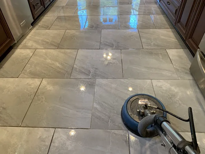 Carpet & Tile Picture 3