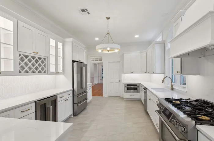 504 Construction & Restoration Picture 6