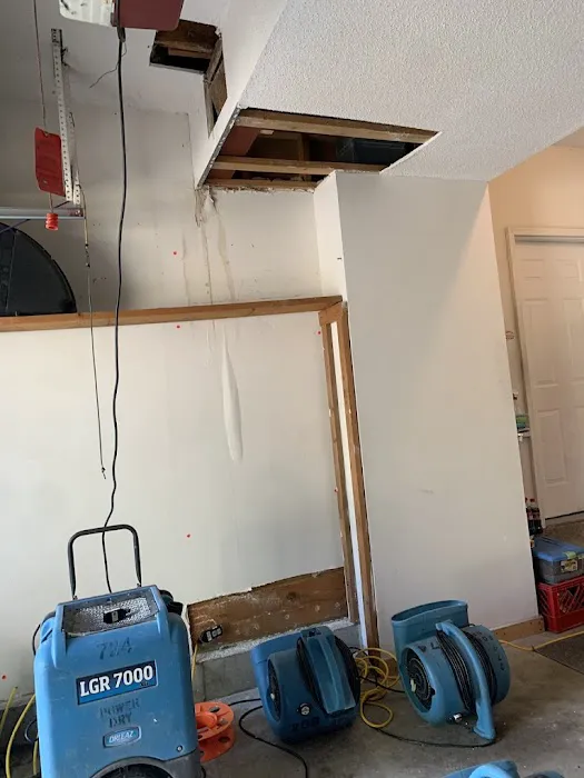 Power Dry - Emergency Water Removal Company Picture 7