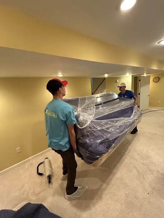 Blue Kangaroo Packoutz of KCK Picture 1