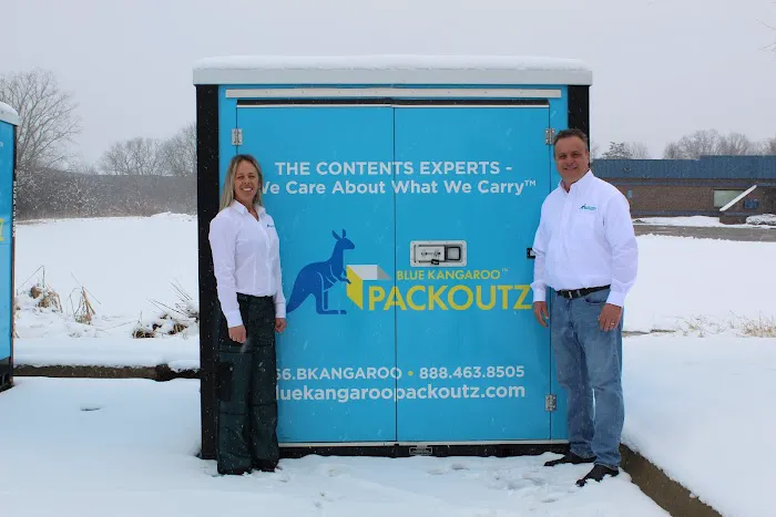 Blue Kangaroo Packoutz of KCK Picture 4