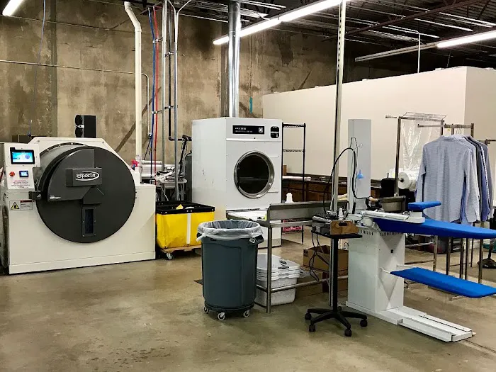 Blue Kangaroo Packoutz of KCK Picture 10