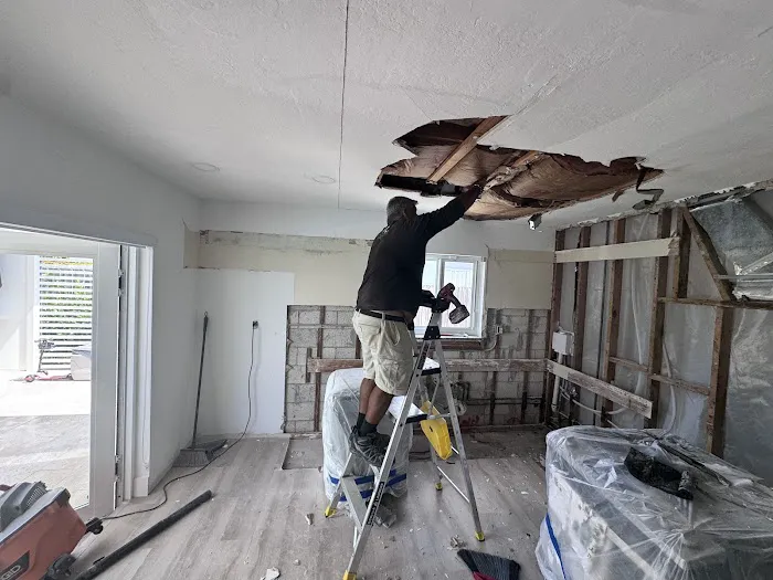 Paul Davis Restoration of Miami Central-South Picture 5