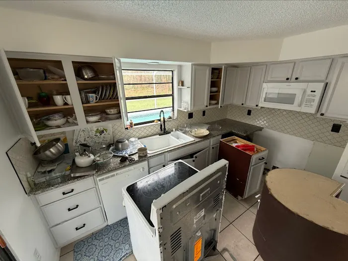 Mold inspection & removal in Miami - Florida Mold Detector Picture 10