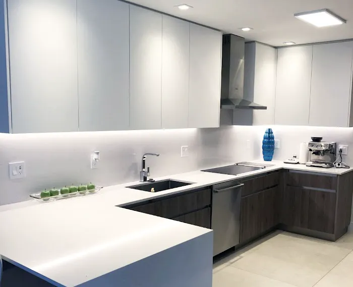 EM Restoration, Inc Picture 3