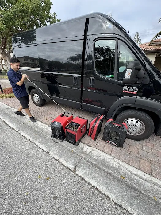 Aviva Restoration LLC Picture 1