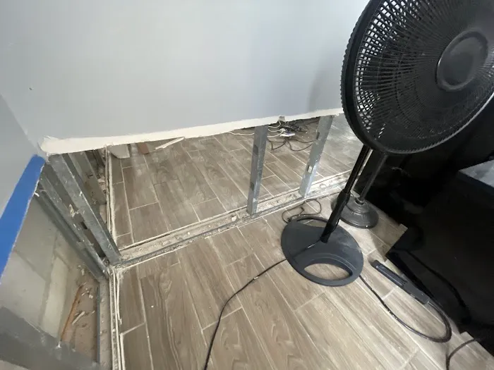 Royal Mold Specialist Picture 4