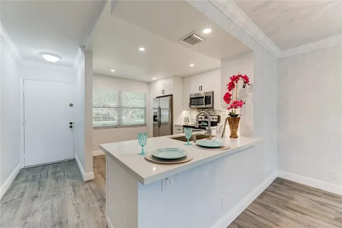 South Florida Water and Mold Restoration Picture 5