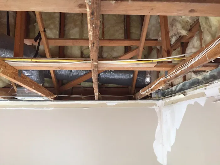 J&M Signature Structures Picture 1