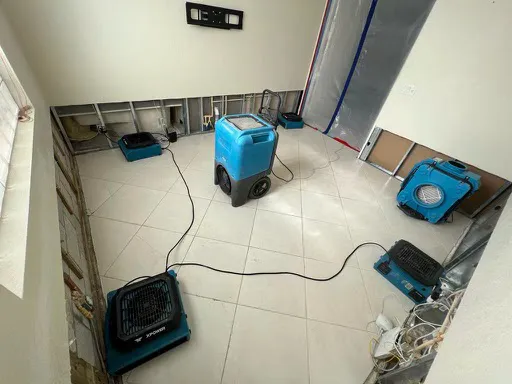 Rapid Restoration Recovery, Inc. Picture 10