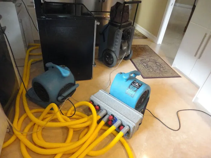 J & R Restoration Services Picture 10