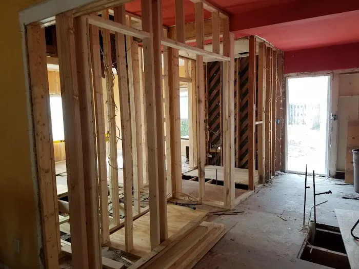 Stella's Emergency Services Picture 4