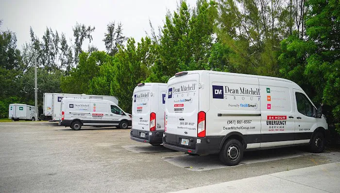 Dean Mitchell Group Picture 6