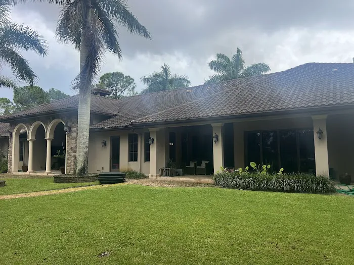 Hydra Pressure Cleaning & Restoration Picture 1