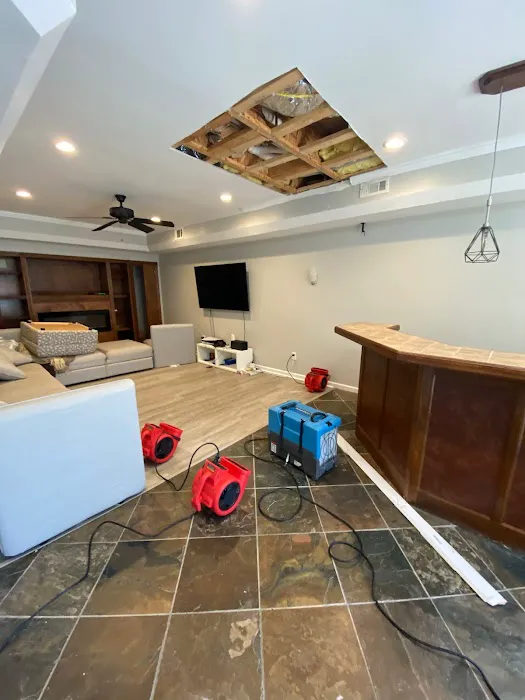 Urgent Restoration, LLC Picture 3