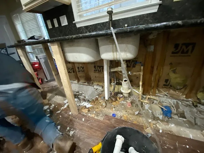 Urgent Restoration, LLC Picture 1