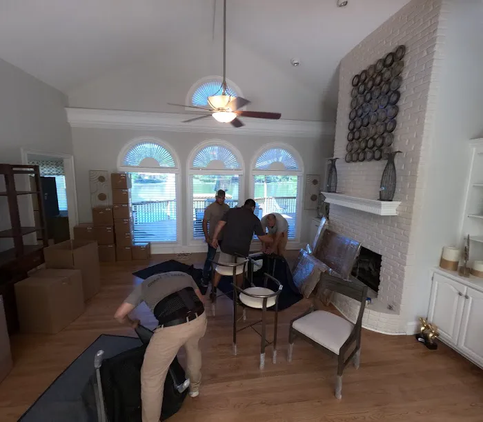 Coast to Coast Content Cleaning and Packouts Picture 4