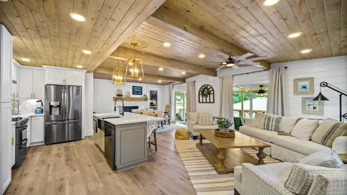 Superior Construction Services, LLC Picture 1