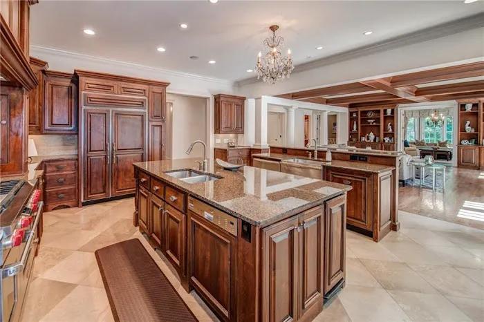 R Squared Restoration & Remodeling Picture 6