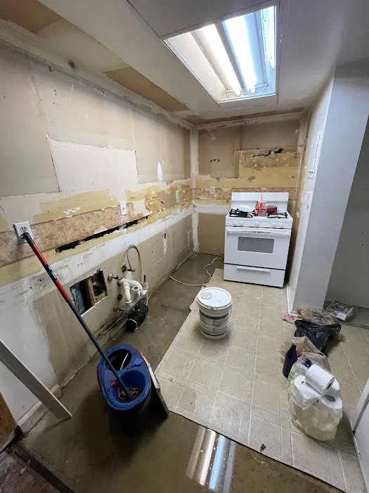 R Squared Restoration & Remodeling Picture 5