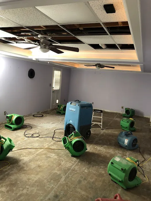 Redbox Restoration - Water Damage Restoration Picture 6