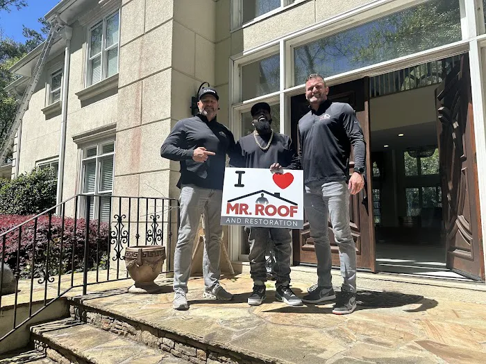 Mr. Roof and Restoration Picture 9