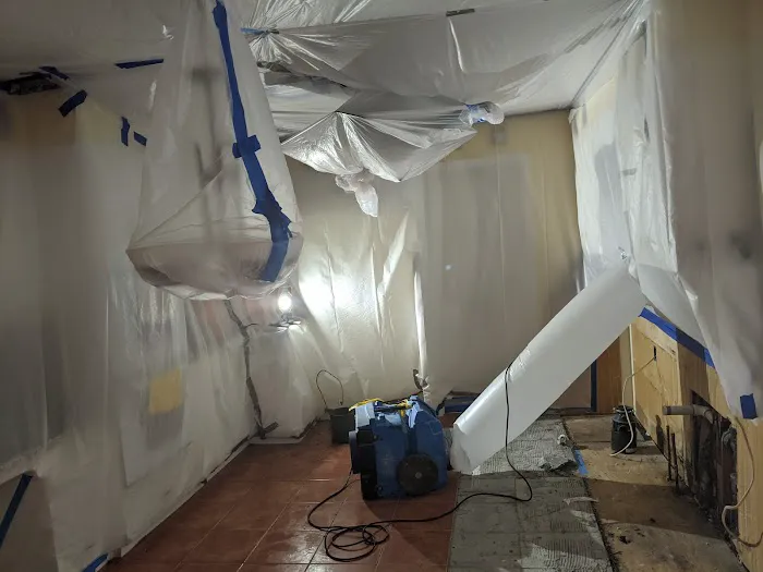 Lanier Home Restoration Picture 9