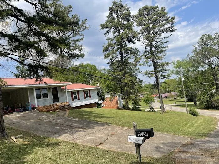 Tony’s Lawn Care & House Restoration LLC. Picture 3