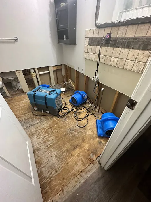 Interior Dry Picture 3