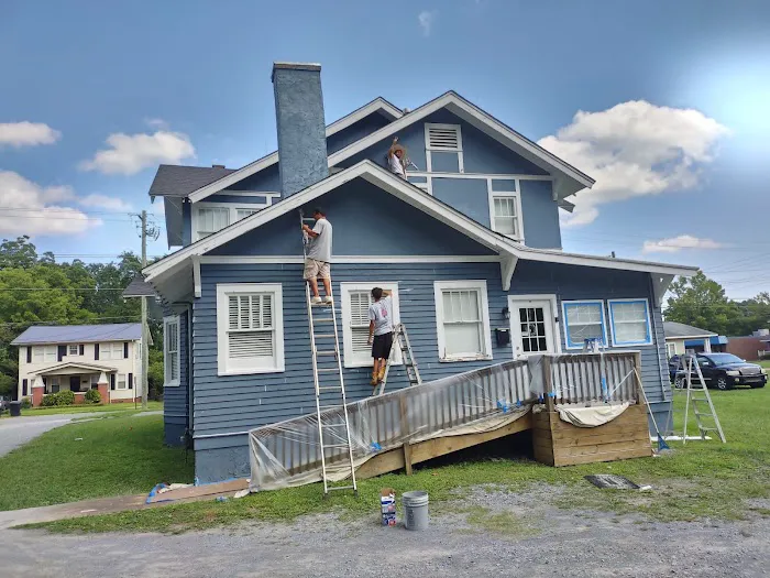 A+Painting & trim Picture 5