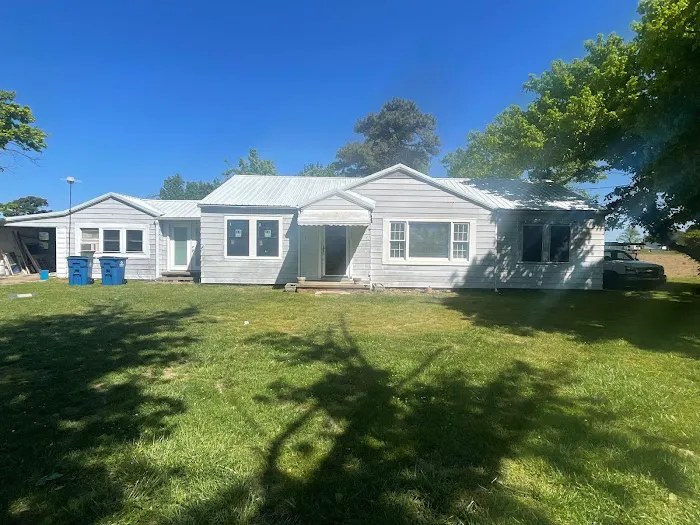 A+Painting & trim Picture 8