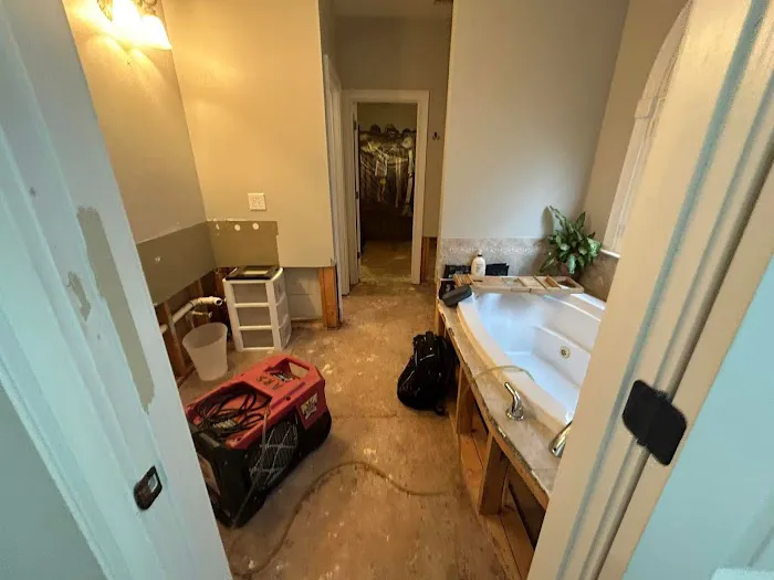 FIRST ONSITE Property Restoration Picture 4