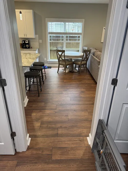 123 Floor & Home INC Picture 1