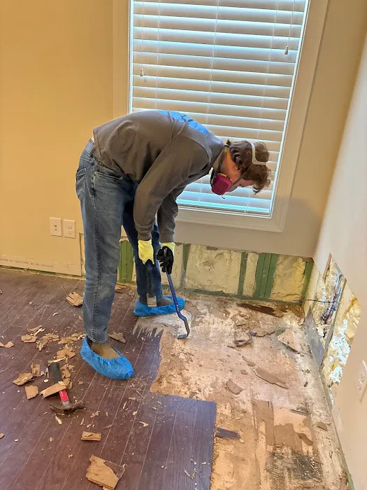 Phantom Water Damage & Restoration Picture 3